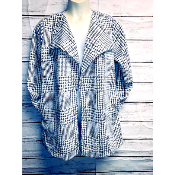 Sz M Calvin Klein Grey White Cardigan Jacket Houndstooth Plaid Sweater Soft New - Picture 1 of 13